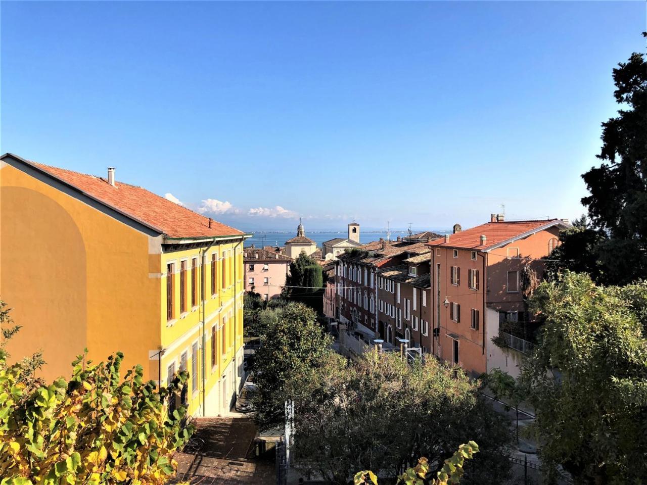 Desenzanoloft Smile On The Lake Desenzano del Garda Exterior photo